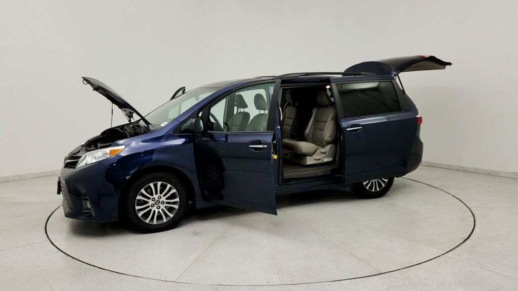 2019 Toyota Sienna XLE Premium Laurel MD