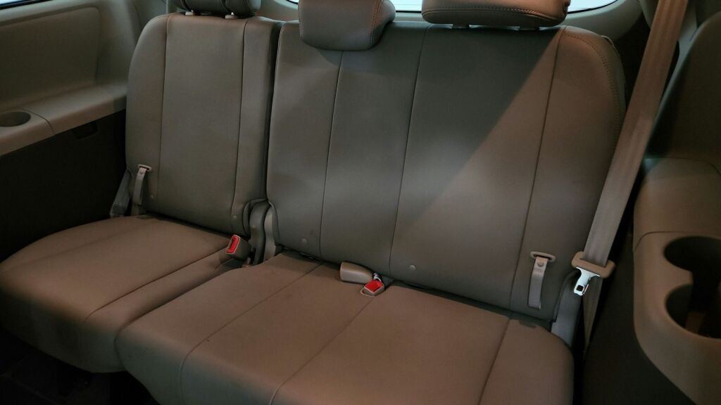 2019 Toyota Sienna XLE Premium Laurel MD