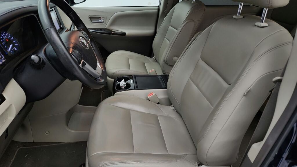 2019 Toyota Sienna XLE Premium Laurel MD
