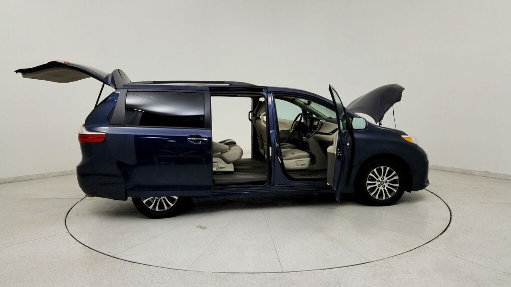 2019 Toyota Sienna XLE Premium Laurel MD