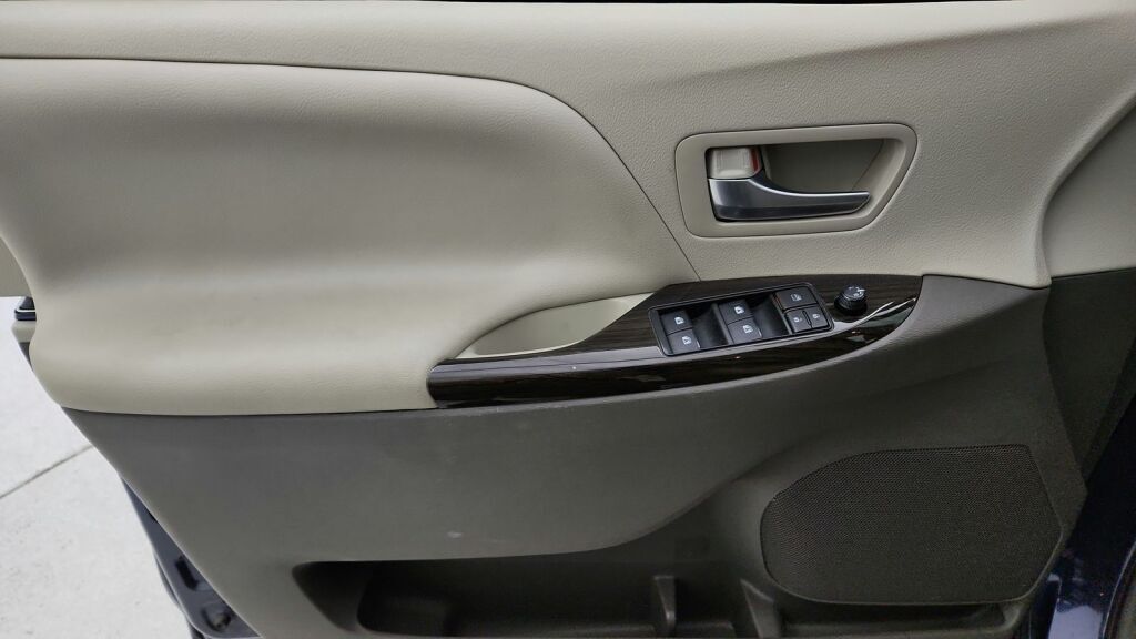 2019 Toyota Sienna XLE Premium Laurel MD