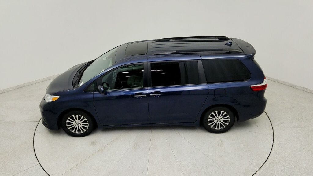 2019 Toyota Sienna XLE Premium Laurel MD