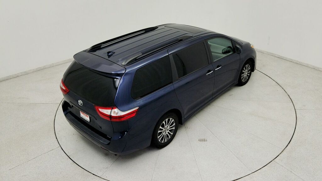 2019 Toyota Sienna XLE Premium Laurel MD