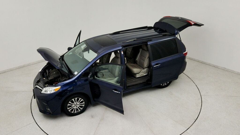 2019 Toyota Sienna XLE Premium Laurel MD