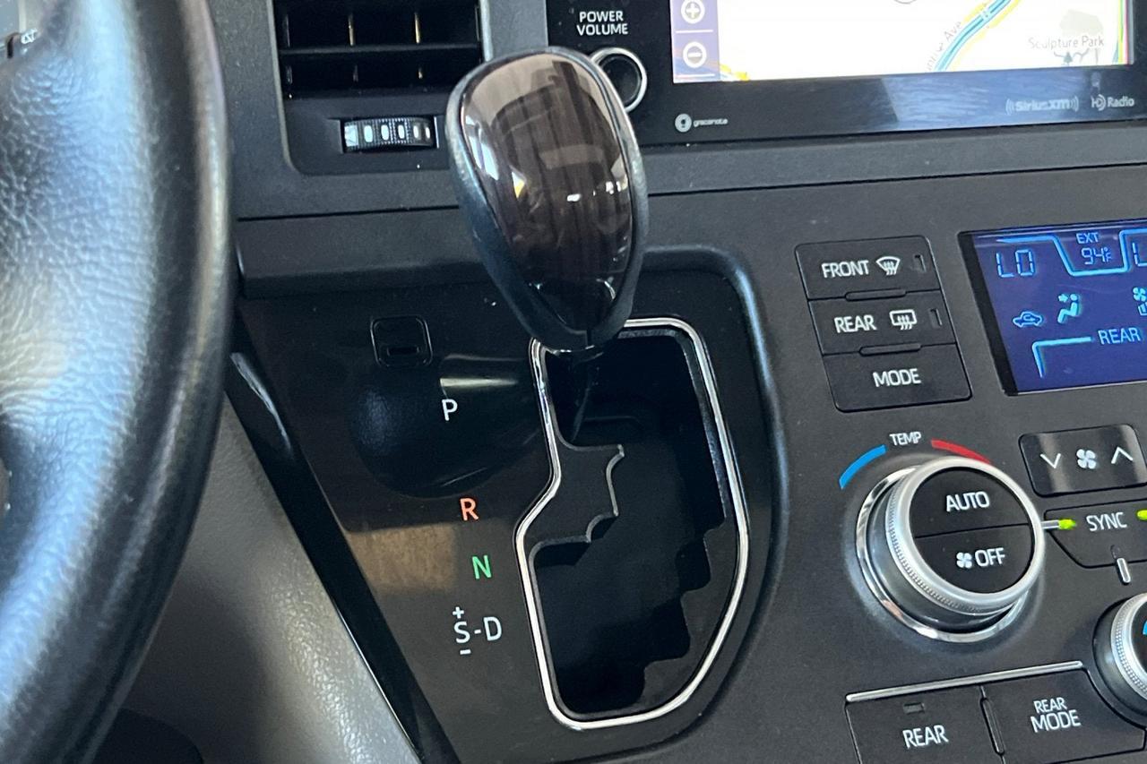 2019 Toyota Sienna XLE Roseville CA