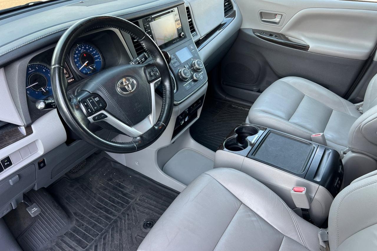 2019 Toyota Sienna XLE Roseville CA