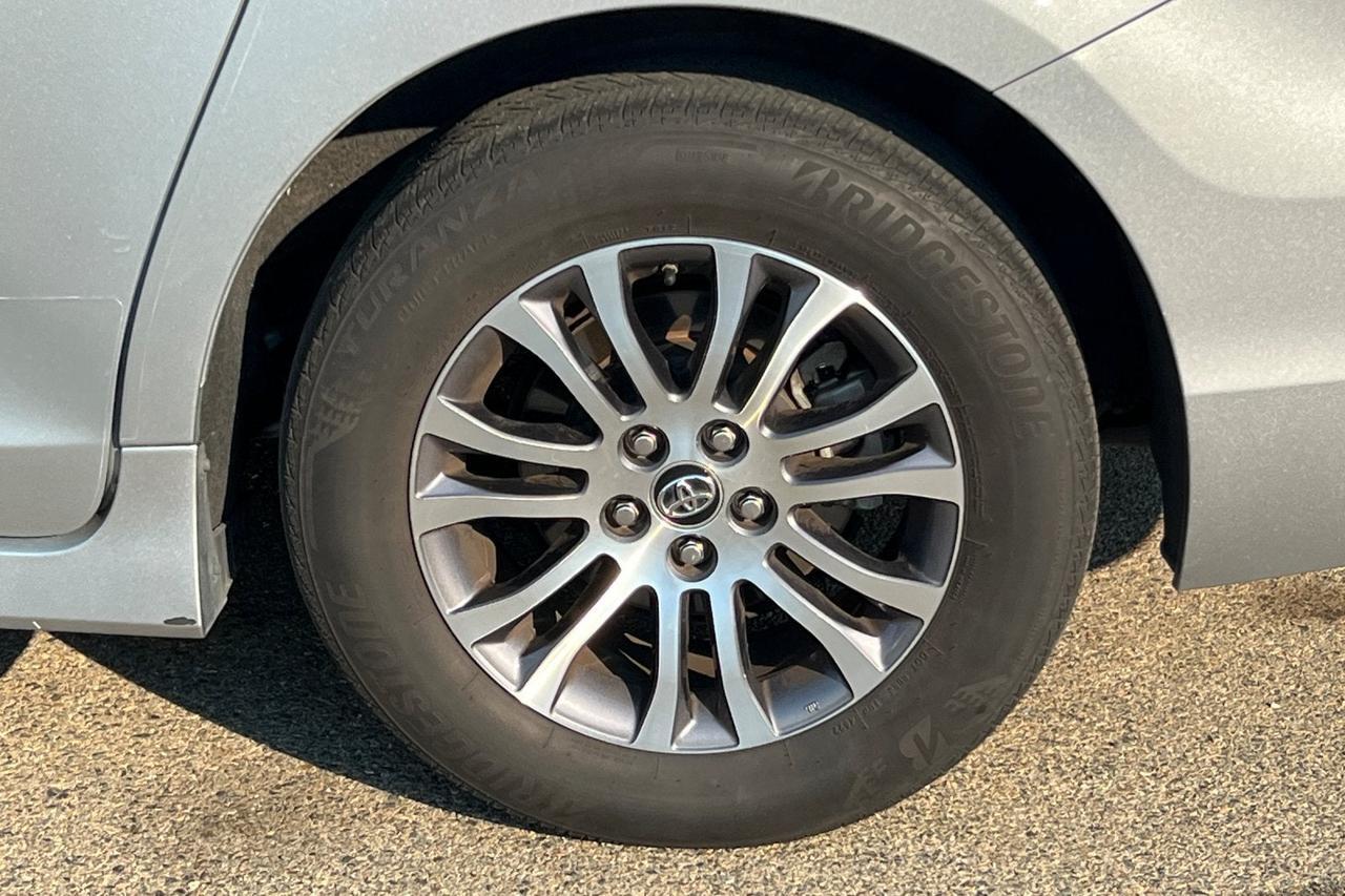 2019 Toyota Sienna XLE Roseville CA