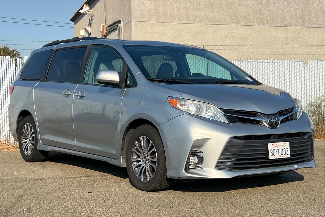 2019 Toyota Sienna XLE Roseville CA