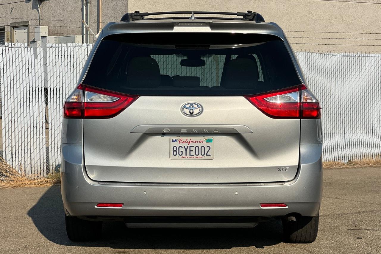 2019 Toyota Sienna XLE Roseville CA