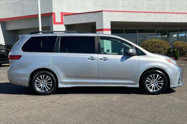 2019 Toyota Sienna XLE Roseville CA