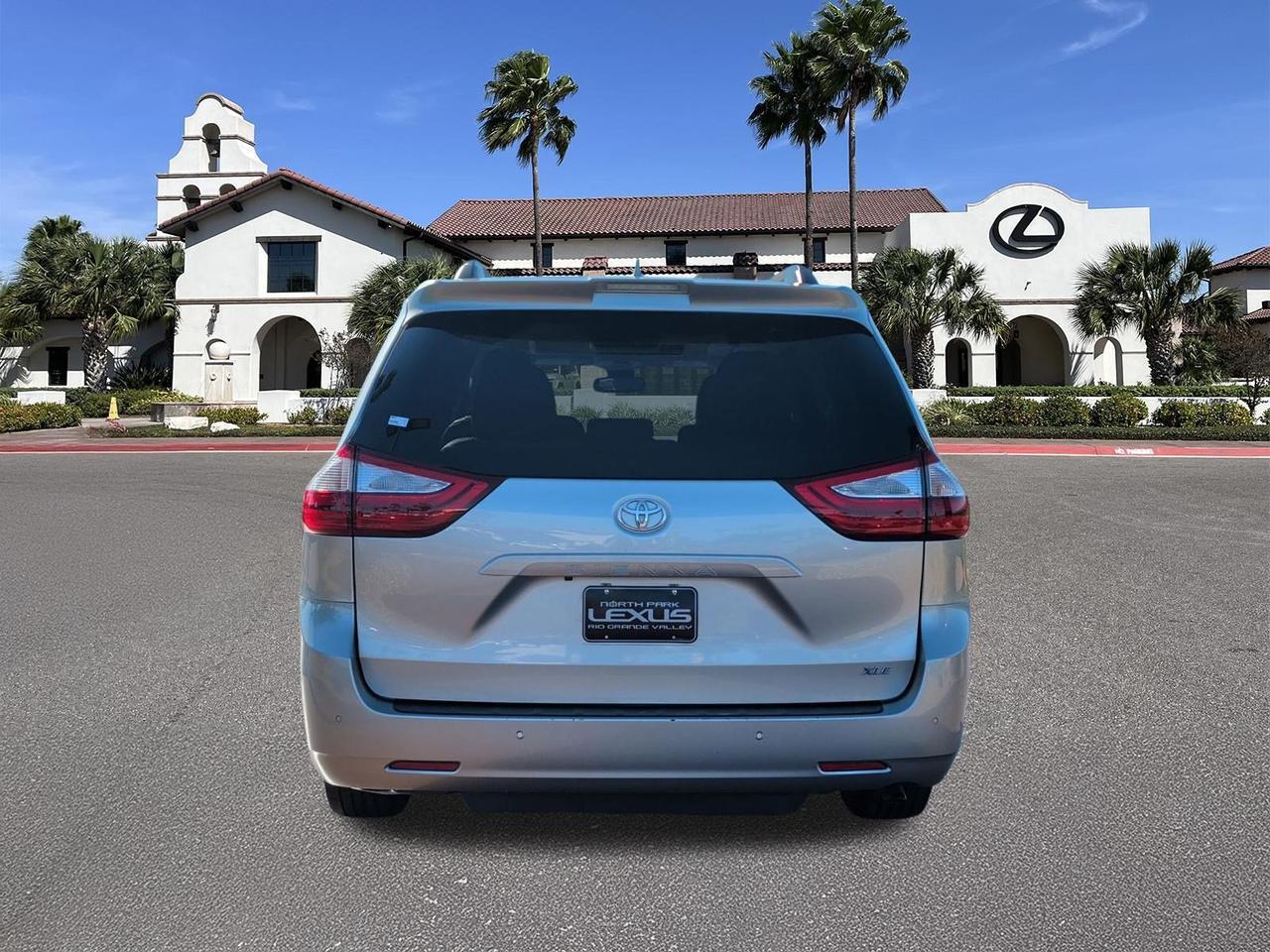 2019 Toyota Sienna XLE