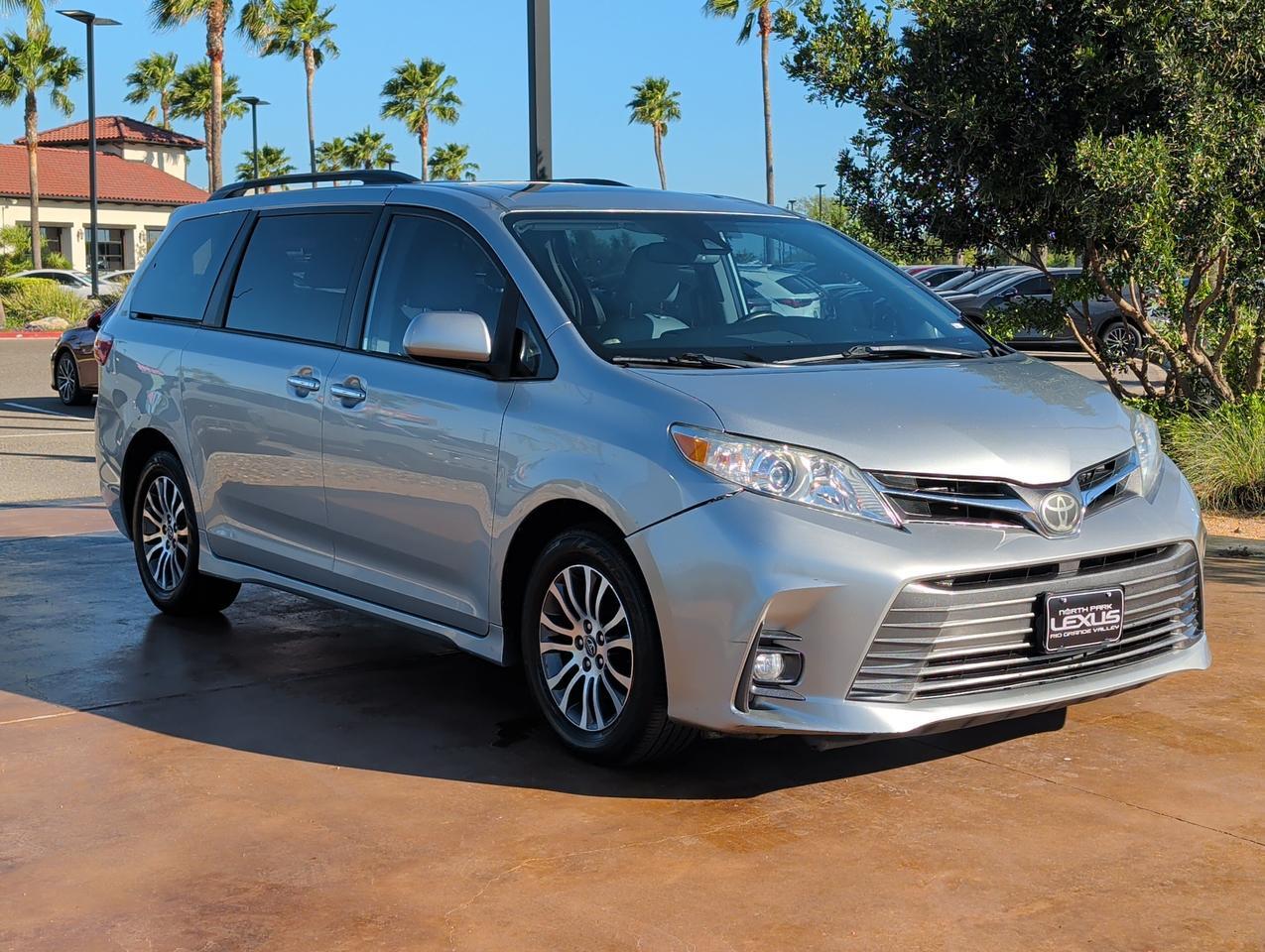 2019 Toyota Sienna XLE