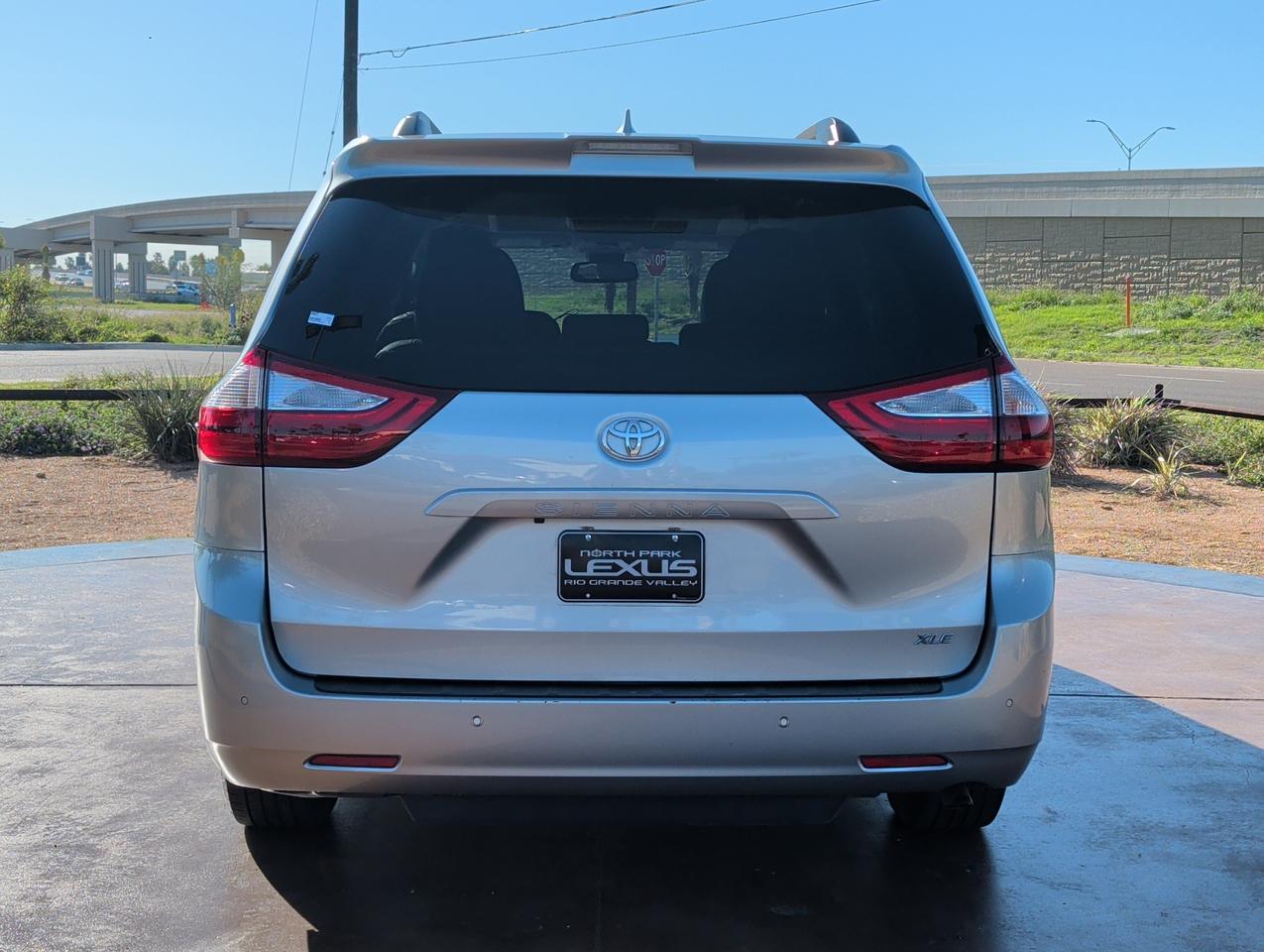 2019 Toyota Sienna XLE