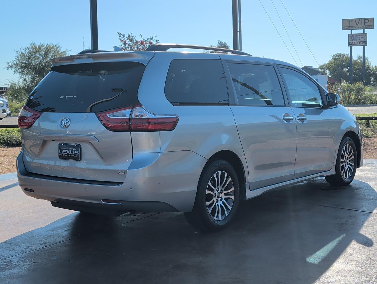 2019 Toyota Sienna XLE