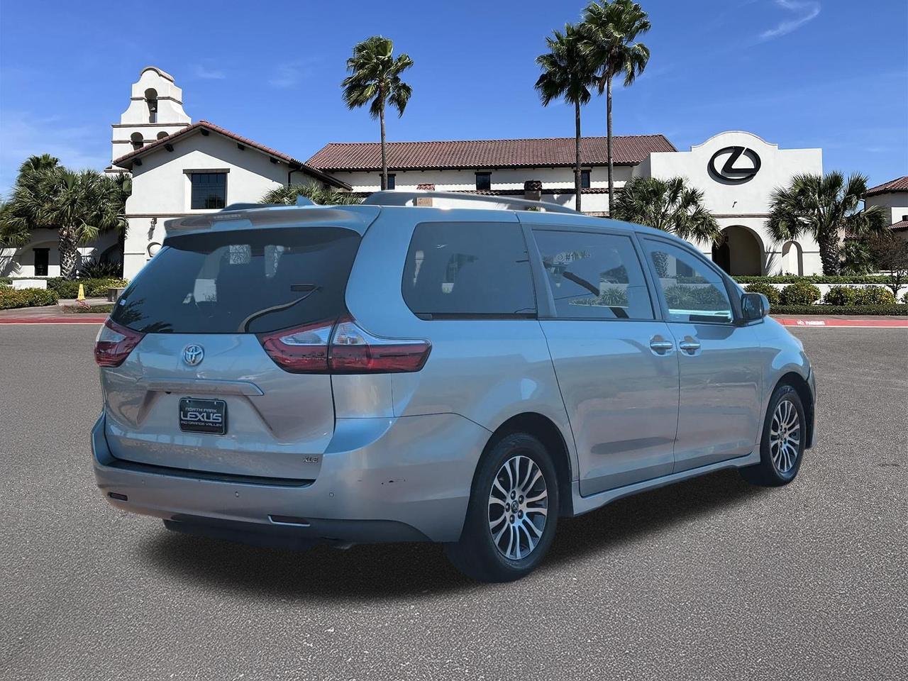 2019 Toyota Sienna XLE