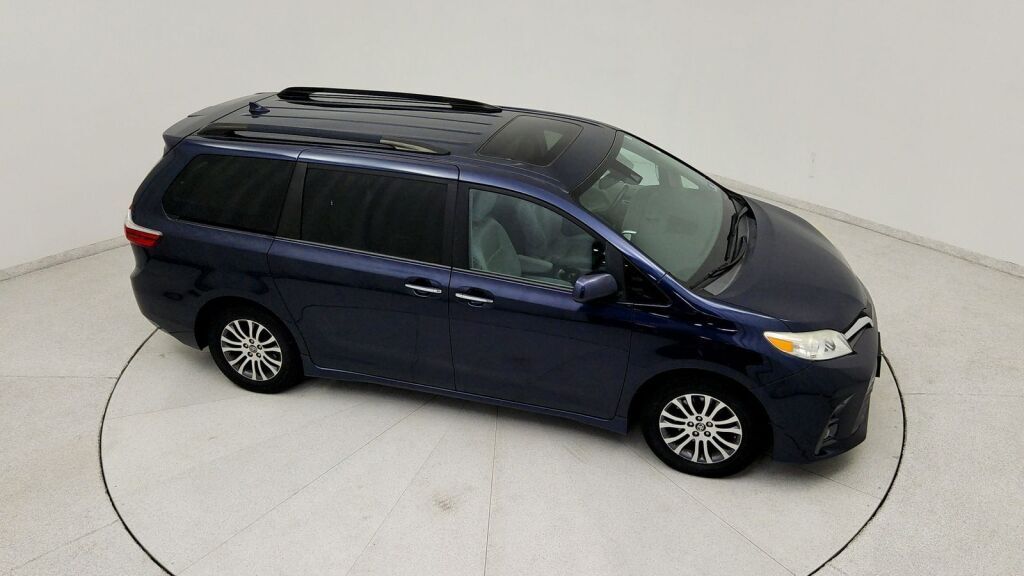 2019 Toyota Sienna XLE Laurel MD