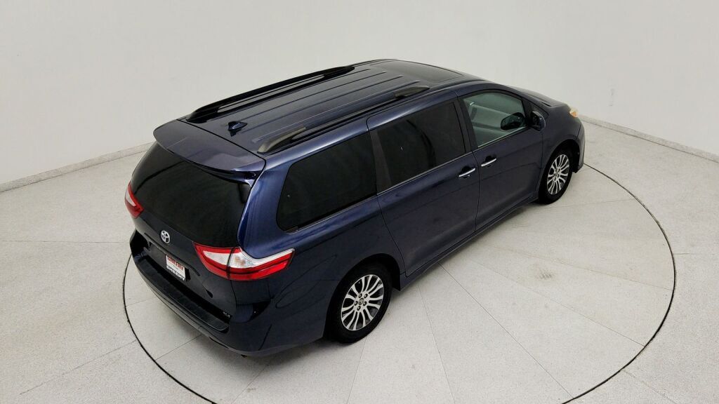 2019 Toyota Sienna XLE Laurel MD
