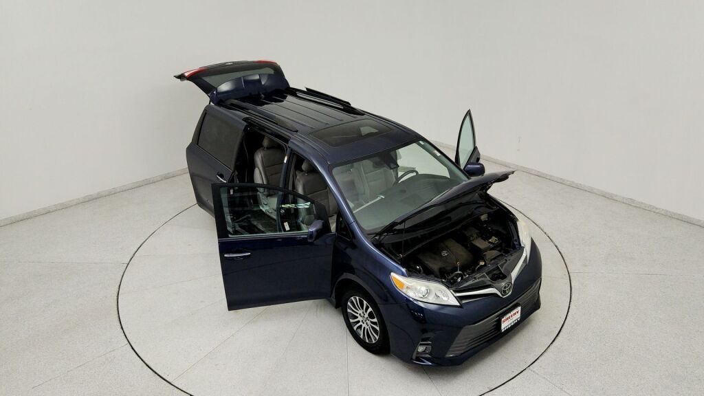 2019 Toyota Sienna XLE Laurel MD
