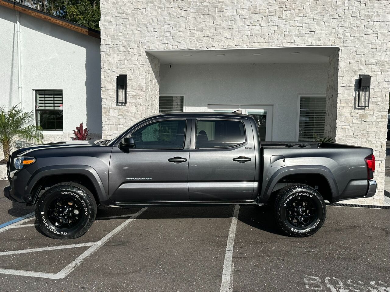 2019 Toyota Tacoma 2WD SR5 Double Cab 5&apos; Bed AT (Natl)