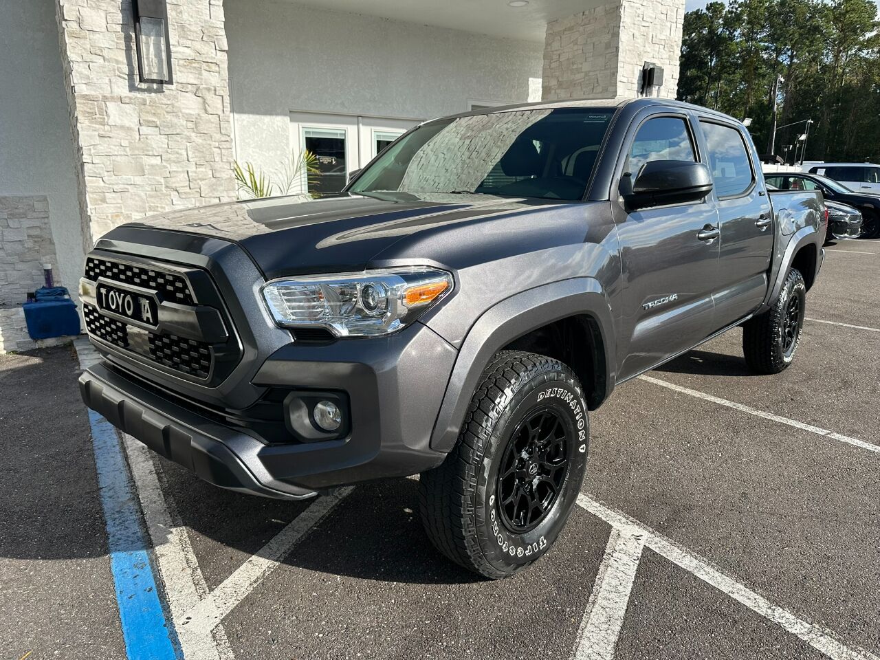 2019 Toyota Tacoma 2WD SR5 Double Cab 5&apos; Bed AT (Natl)