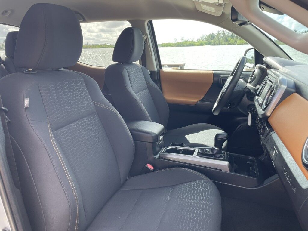 2019 Toyota Tacoma 2WD TRD Off ROAD~CLEAN CAR FAX~LOW MILES~EXCELLENT CONDITION~4X2~5.0&apos; BED LENGTH~BLUETOOTH~HALOGEN HEADLIGHTS~REMOVABLE TAILGATE~STABILITY CONTROL~TRAILER HITCH Sarasota FL