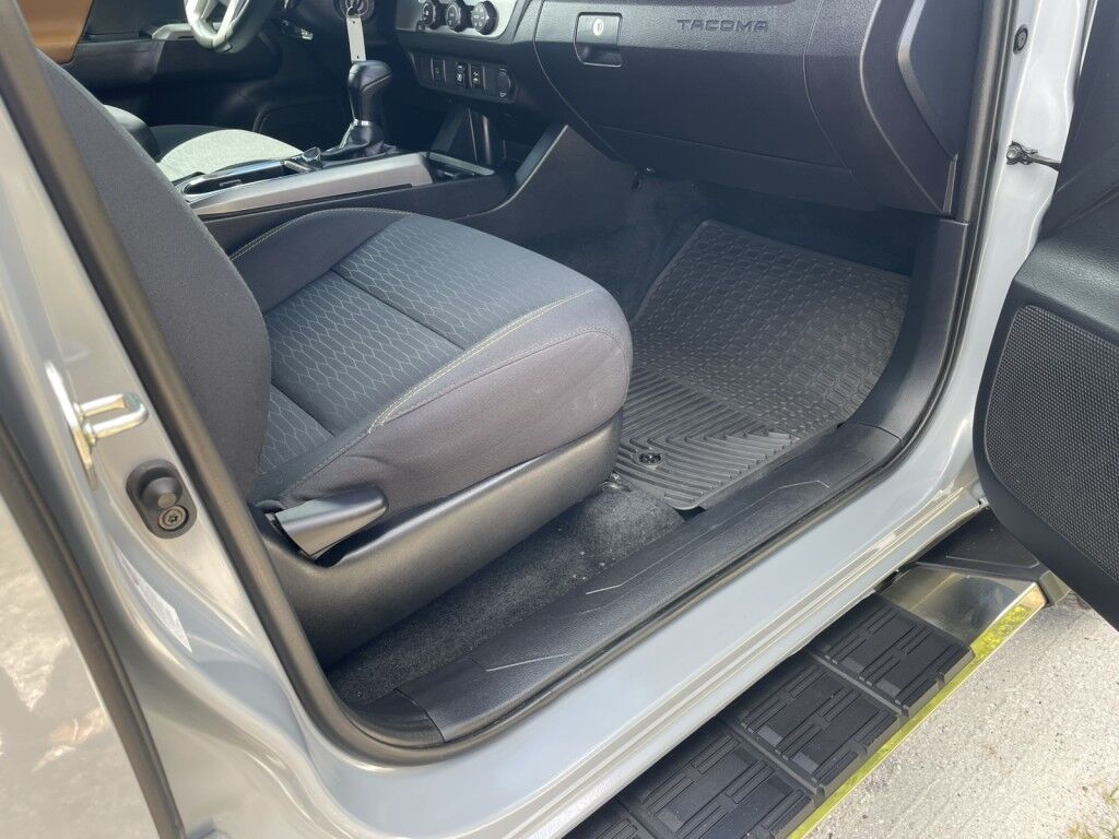 2019 Toyota Tacoma 2WD TRD Off ROAD~CLEAN CAR FAX~LOW MILES~EXCELLENT CONDITION~4X2~5.0&apos; BED LENGTH~BLUETOOTH~HALOGEN HEADLIGHTS~REMOVABLE TAILGATE~STABILITY CONTROL~TRAILER HITCH Sarasota FL