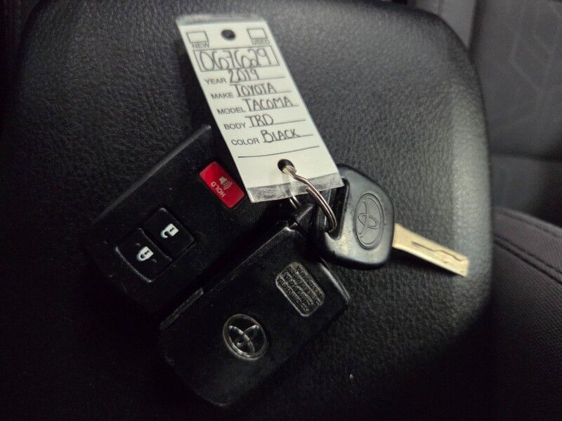 2019 Toyota Tacoma 4WD TRD Off Road 3.5L V6 GPS Camera Tech Pkg FREE WARRANTY Arlington TX