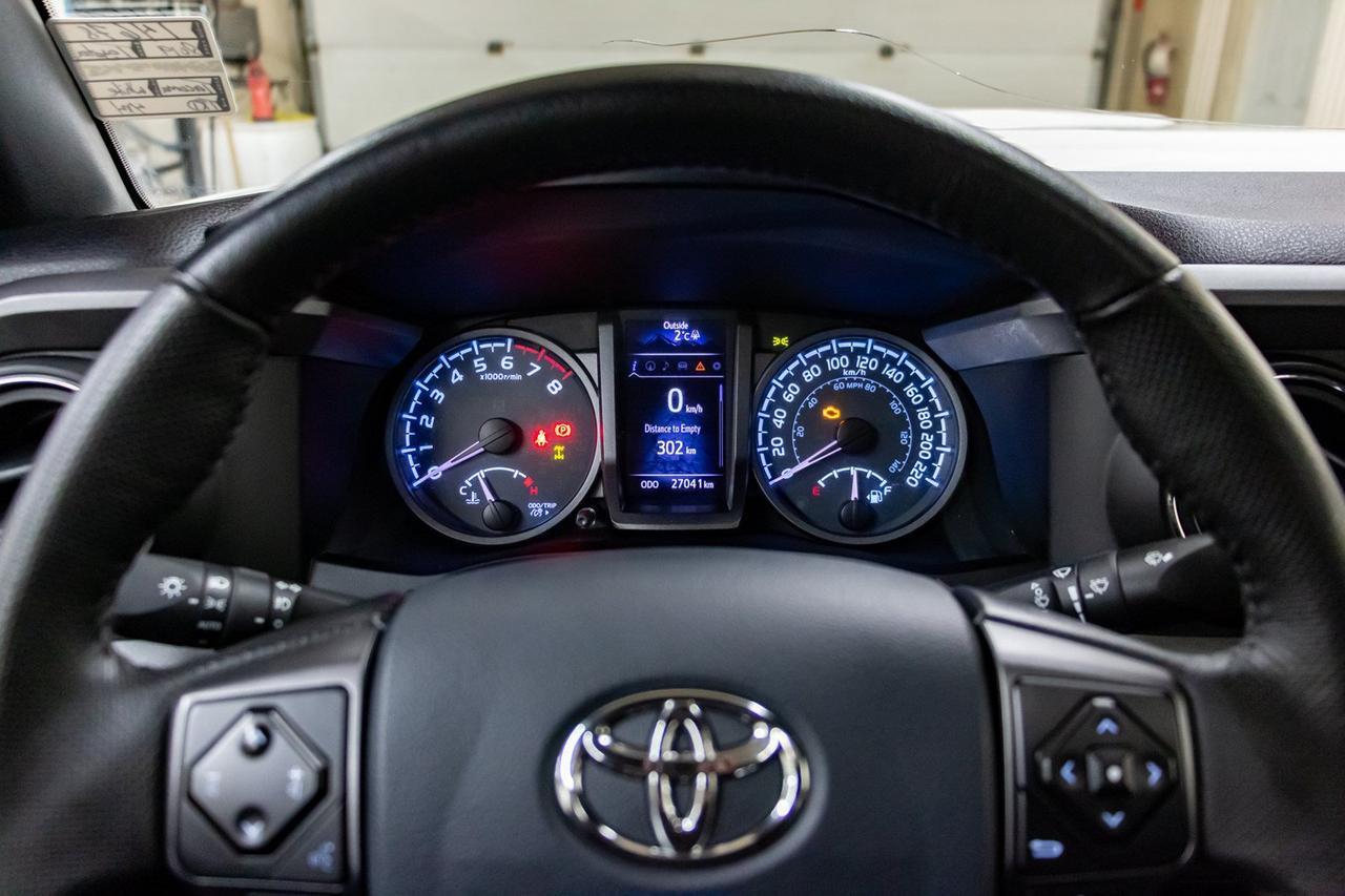 2019 Toyota Tacoma 4x4 Double Cab TRD Sport Manual Leather Roof Nav Red Deer AB