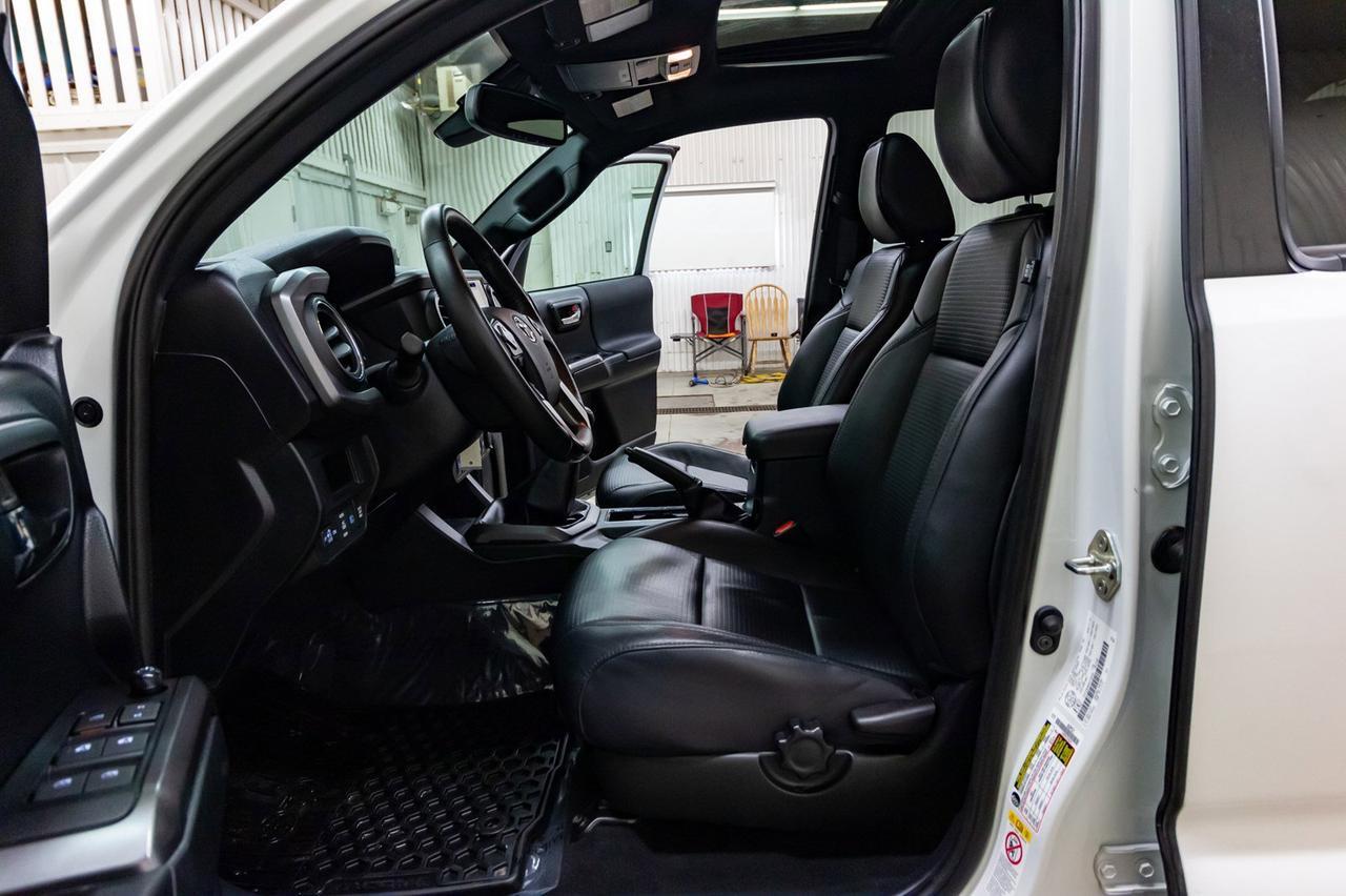 2019 Toyota Tacoma 4x4 Double Cab TRD Sport Manual Leather Roof Nav Red Deer AB