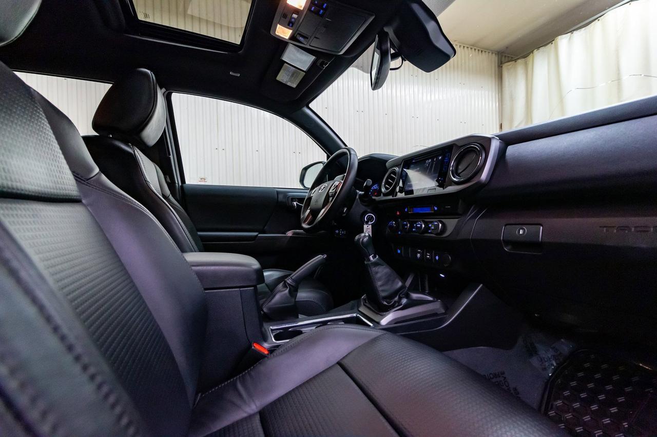 2019 Toyota Tacoma 4x4 Double Cab TRD Sport Manual Leather Roof Nav Red Deer AB