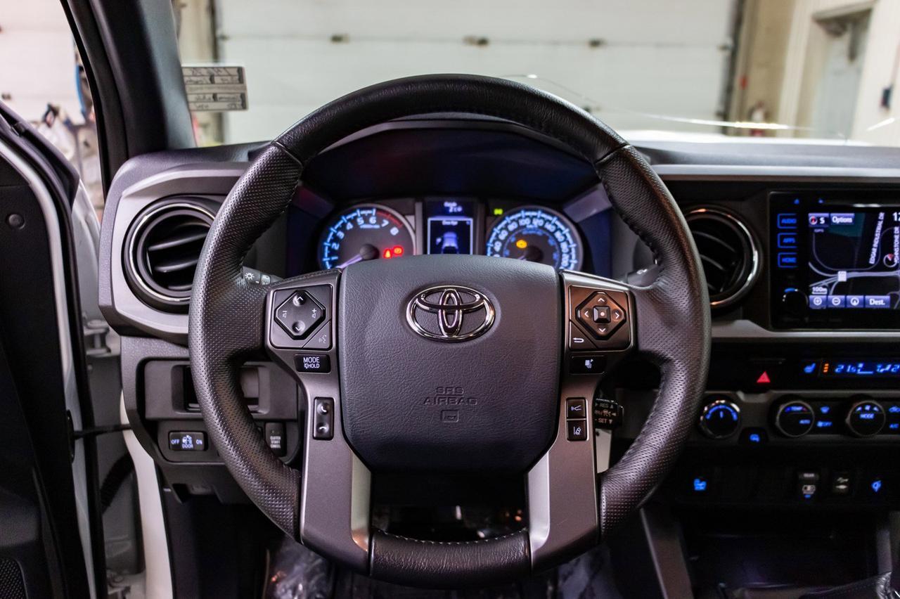 2019 Toyota Tacoma 4x4 Double Cab TRD Sport Manual Leather Roof Nav Red Deer AB