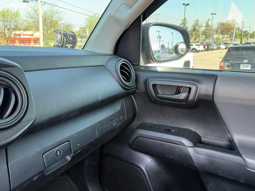 2019 Toyota Tacoma SR Crestwood KY