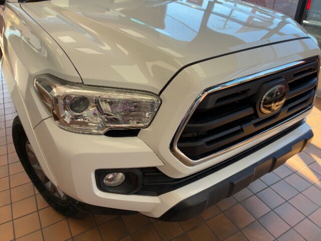 2019 Toyota Tacoma SR5 V6 Medium Bed
