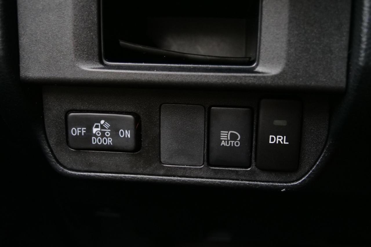 2019 Toyota Tacoma SR5 / Wheels & Tires / Adaptive Cruise! Lincolnton NC