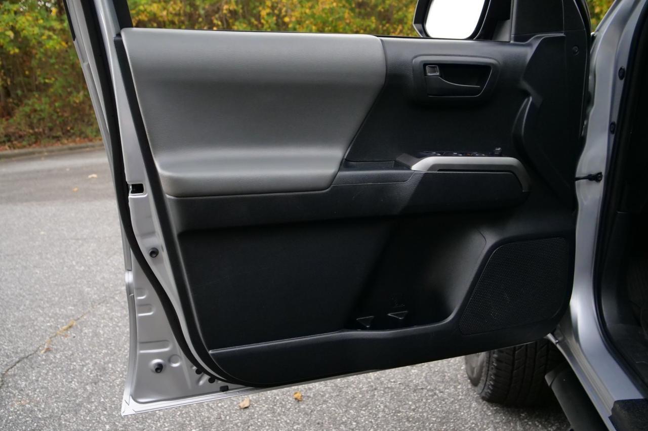 2019 Toyota Tacoma SR5 / Wheels & Tires / Adaptive Cruise! Lincolnton NC