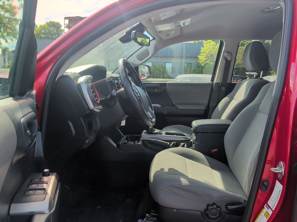 2019 Toyota Tacoma SR5 Worcester MA