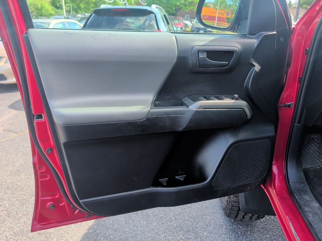 2019 Toyota Tacoma SR5 Worcester MA