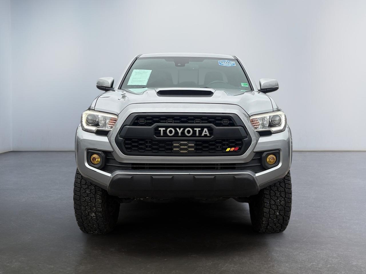 2019 Toyota Tacoma TRD Sport, LIFTED, REAR POWER SLIDING WINDOW, BACKUP CAMERA, NAVIGATION, APPLE CARPLAY/ANDROID AUTO CAPABLE, REMOTE START, FLORIDA TRUCK, CLEAN CARFAX, TEST DRIVE THIS TACOMA TODAY! Virginia Beach VA