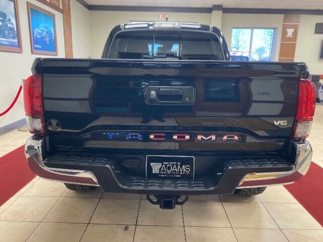 2019 Toyota Tacoma V6 LIFTED AND LOADED