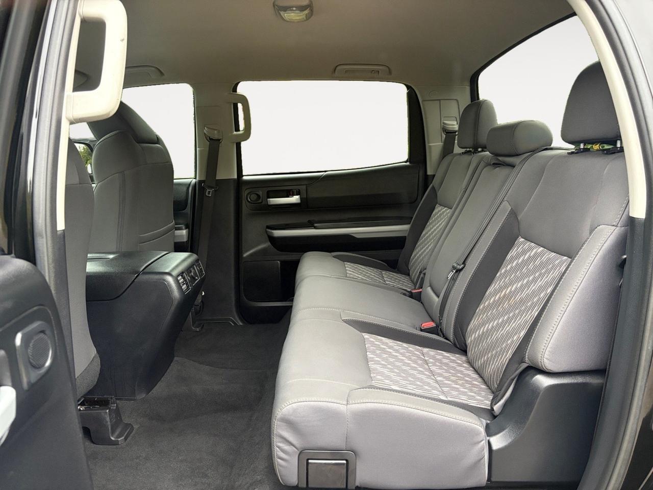 2019 Toyota Tundra 4WD SR5, BED LINER, TOW PACKAGE, BACKUP CAMERA, BLUETOOTH, KEYLESS ENTRY, REAR POWER SLIDING WINDOW, TINTED WINDOWS, LOW MILES, A TUNDRA THATS READY FOR YOU! Virginia Beach VA