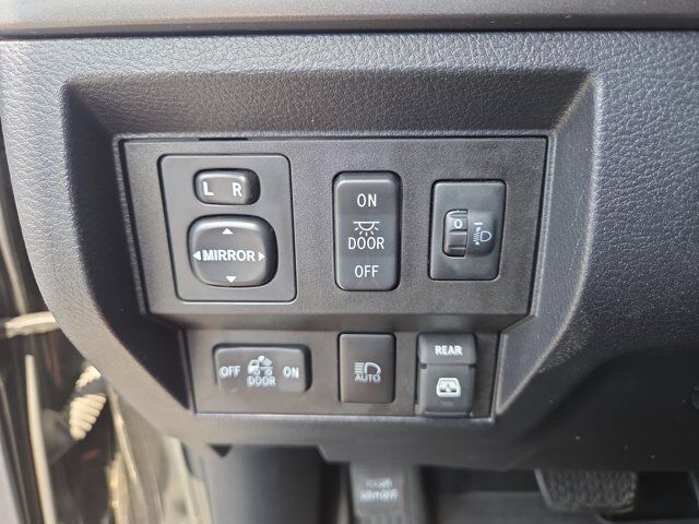 2019 Toyota Tundra 4WD SR5 HAMBURG PA
