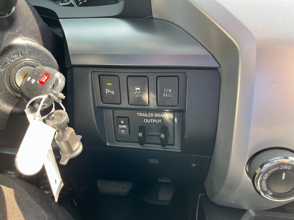 2019 Toyota Tundra Platinum 5.7L V8 Green Bay WI