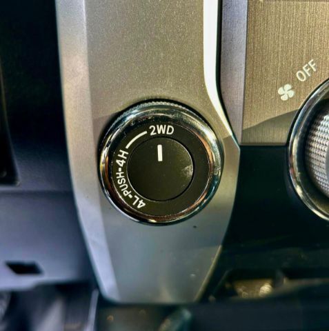 2019 Toyota Tundra SR5 5.7L V8 FFV Crew Houston TX