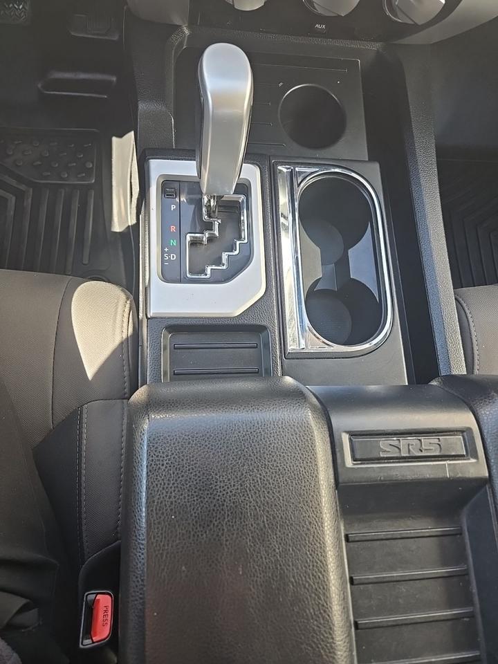 2019 Toyota Tundra SR5 West Burlington IA