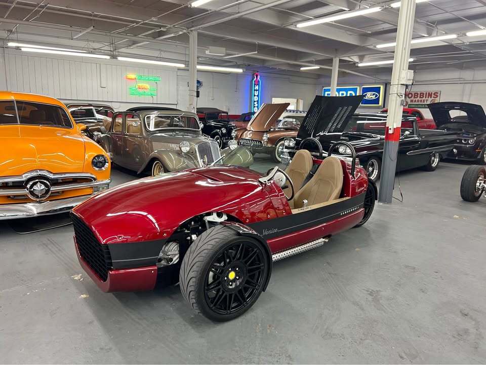 2019 VANDERHALL VENICE