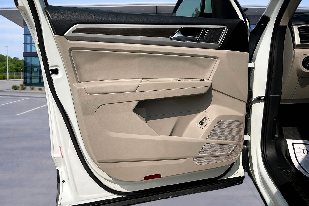 2019 VOLKSWAGEN ATLAS SEL Houston TX