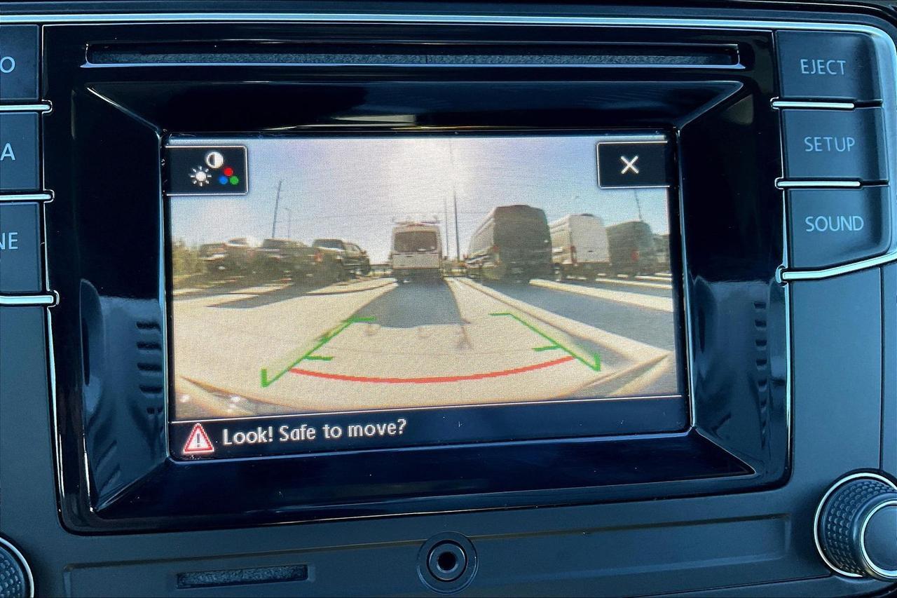 2019 VOLKSWAGEN BEETLE S Houston TX