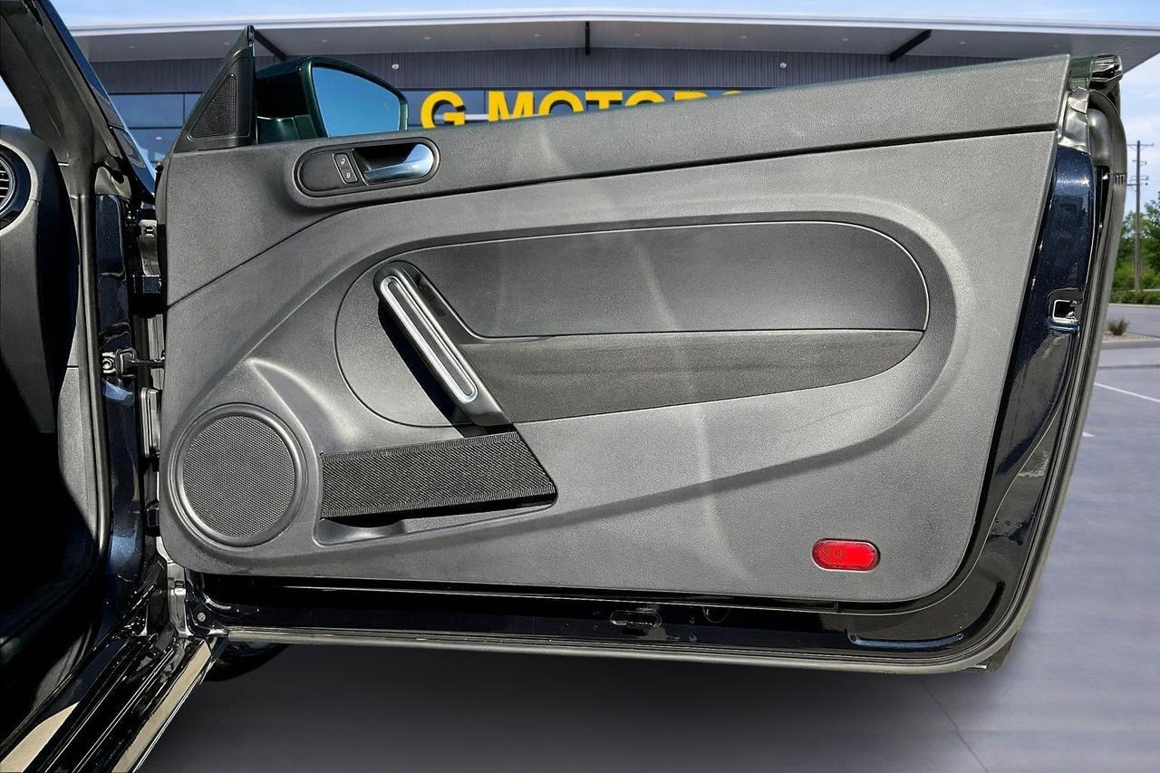 2019 VOLKSWAGEN BEETLE S Houston TX