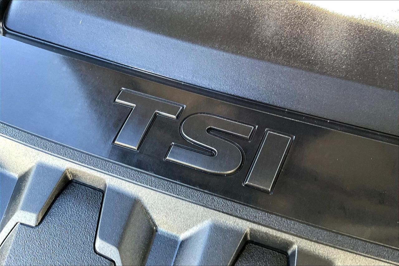 2019 VOLKSWAGEN BEETLE S Houston TX