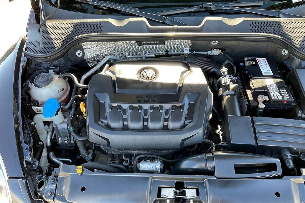 2019 VOLKSWAGEN BEETLE S Houston TX